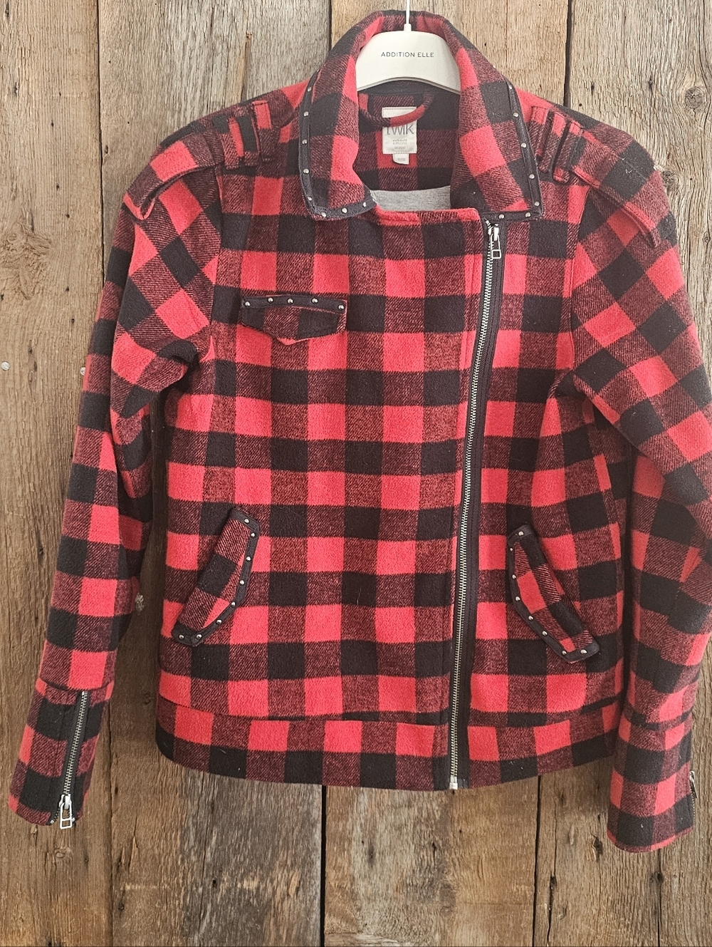 Coat - Picture 4 of 4